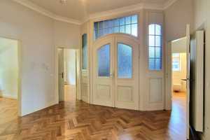Lichtdurchflutete Altbau-Perle mit EBK & Wintergarten – Stuttgart – Vorschaubild 13