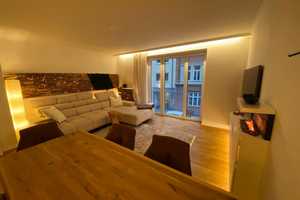 Untermiete bis 30.6.26 - Keine WG - Möbilierte, zentrale und helle Wohnung in Maxvorstadt – Steinheilstraße 2, 80333 München – Vorschaubild 7