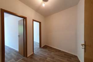 1000 € Gutschein sichern-Frisch renovierte 4-Zimmer-Wohnung mit Wannenbad ! – Am kleinen Feld 28, 4205 Grünau-Nord, Leipzig – Vorschaubild 9