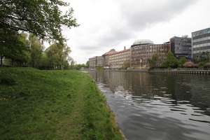 Am Spreebogen, freie  2 Zi. Altbauwohnung mit Möglichkeit für 3. Zimmer – 10587 Charlottenburg, Berlin – Vorschaubild 47