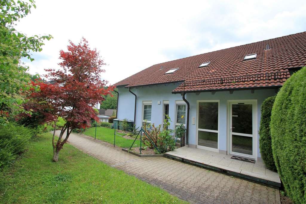 Immobilie in Thannhausen - Ansprechende 2-ZKB in Split-Level-Bauweise mit Blick ins das Mindeltal - Bild 1