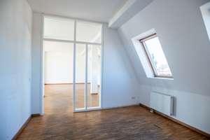 Bezugsfreies Penthouse Berlin-Mitte I 2 Terrassen, Weitblick I nahe Bundestag I Gestaltungspotenzial – Die vollständige Adresse der Immobilie erhältst du vom Anbieter., 10117 Mitte (Ortsteil), Berlin – Vorschaubild 8