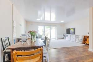 140 m² Wohntraum für Familien - modernes Reihenhaus in Worms-Horchheim – Die vollständige Adresse der Immobilie erhältst du vom Anbieter., 67550 Herrnsheim, Worms – Vorschaubild 3
