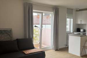 Möblierte, ruhige, helle 1-Zimmerwohnung in Schwabing mit Balkon, zentral gelegen – Die vollständige Adresse der Immobilie erhältst du vom Anbieter., 80799 Neuschwabing, München – Vorschaubild 4
