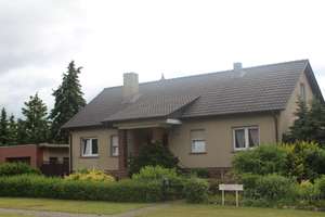 Freistehendes Einfamilienhaus mit Garage und Nebengebäuden in Diesdorf-Mehmke – Peckensener Straße 10, 29413 Mehmke – Vorschaubild 1