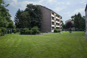 modernisierte 2-Zi-Whg.mit Loggia im 8-Part.-Hs.