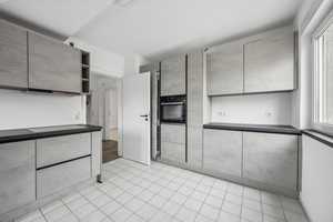 ***RESERVIERT*** - Großes Grundstück, modernisierte Innenräume und Doppelgarage - Ihr Familienglück – Ludwigsburg (Kreis) – Vorschaubild 29