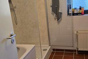 Ruhige EG-Wohnung mit En-Suite-Vollbad, 2 Terrassen, privatem Eingang & 2 Pkw-Stellplätzen – Am Grefenhoop 13, 38110 Wenden-Thune-Harxbüttel, Braunschweig – Vorschaubild 11
