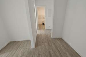 Renovierte 2 Zimmer Wohnung mit Balkon, EBK und optionalem Stellplatz – Stuttgarter Allee 37, 4209 Grünau-Mitte, Leipzig – Vorschaubild 7