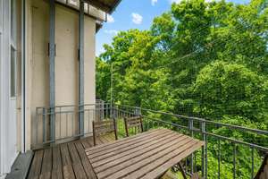 Gründerzeit-Altbau – bezugsfreie 4-Zimmer-Wohnung mit Balkon im Herzen der Bonner Südstadt – Die vollständige Adresse der Immobilie erhältst du vom Anbieter., 53113 Südstadt, Bonn – Vorschaubild 15