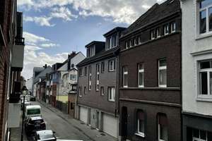 Tolle kleine Single Wohnung mit Balkon