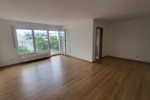 ++ Schöne 2. Zimmer - Wohnung mit Fahrstuhl, Süd-Balkon, TG-Stellplatz und EBK ++ – Die vollständige Adresse der Immobilie erhältst du vom Anbieter., 4107 Zentrum-Süd, Leipzig – Vorschaubild 4