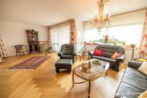 Gut gepflegt: Freistehendes EFH in Fürth - Burgfarrnbach / Haus kaufen – Die vollständige Adresse der Immobilie erhältst du vom Anbieter., 90768 Atzenhof, Burgfarrnbach, Fürth – Vorschaubild 2