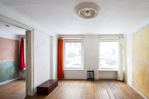 Großzügige, bezugsfreie 5-Zimmer-EG-Altbauwohnung in Moabit nahe Wasser, Parks und Cafés! – Calvinstraße  33, 10557 Moabit, Berlin – Vorschaubild 2