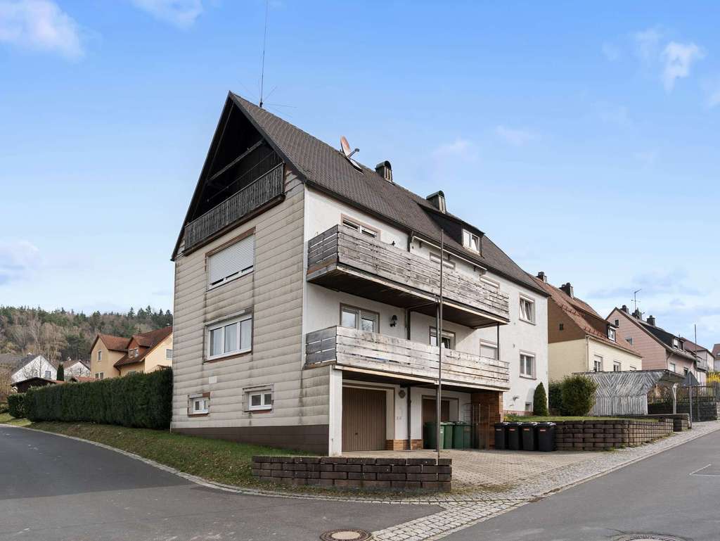 Immobilie in Kemnath - 7,59 % Rendite! Dreifamilienhaus mit attraktivem Mietverhältnis - Bild 1