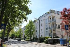 Besondere 4-Zimmer-Maisonettewohnung mit 4 Balkonen & Tiefgarage in Fürth – Nähe Wiesengrund
