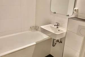 VON PRIVAT: Schönes  1 Zimmer Appartement in ruhiger Wohnlage mit Süd/West Ausrichtung! – Fromundstraße 45, 81547 Giesing, München – Vorschaubild 4
