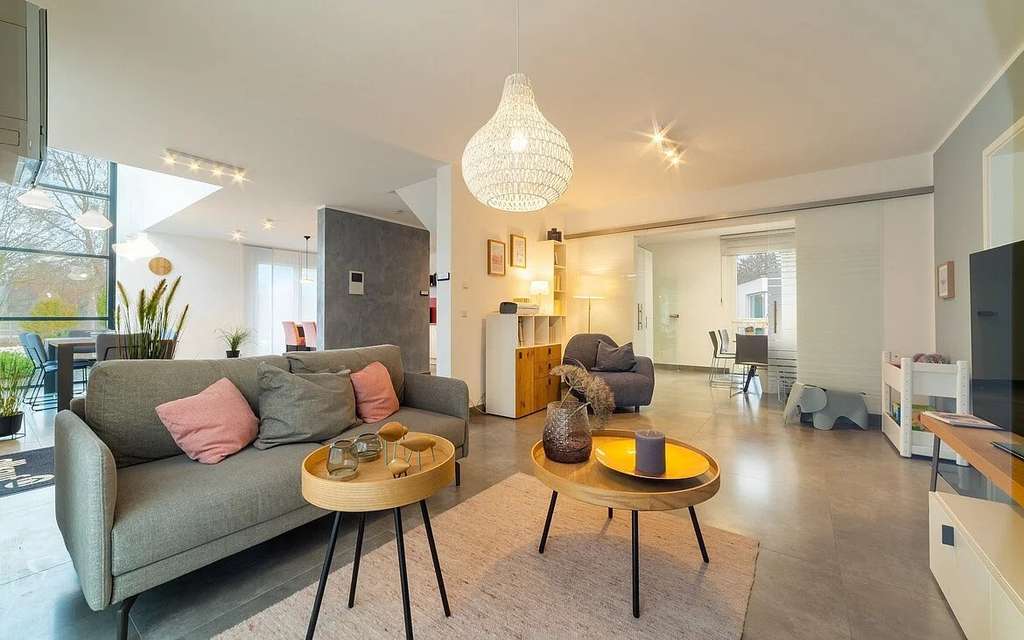 Immobilie in Neusitz - Exklusive Stadtvilla in Neusitz - Maßgeschneiderte Eleganz trifft auf nachhaltiges Wohnen - Bild 2