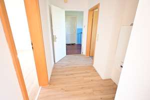 Charmante 3,5-Zimmer-Maisonette-Dachgeschosswohnung in ruhiger Lage von Bochum-Wiemelhausen – Memeler Str. 7, 44789 Wiemelhausen, Bochum – Vorschaubild 11