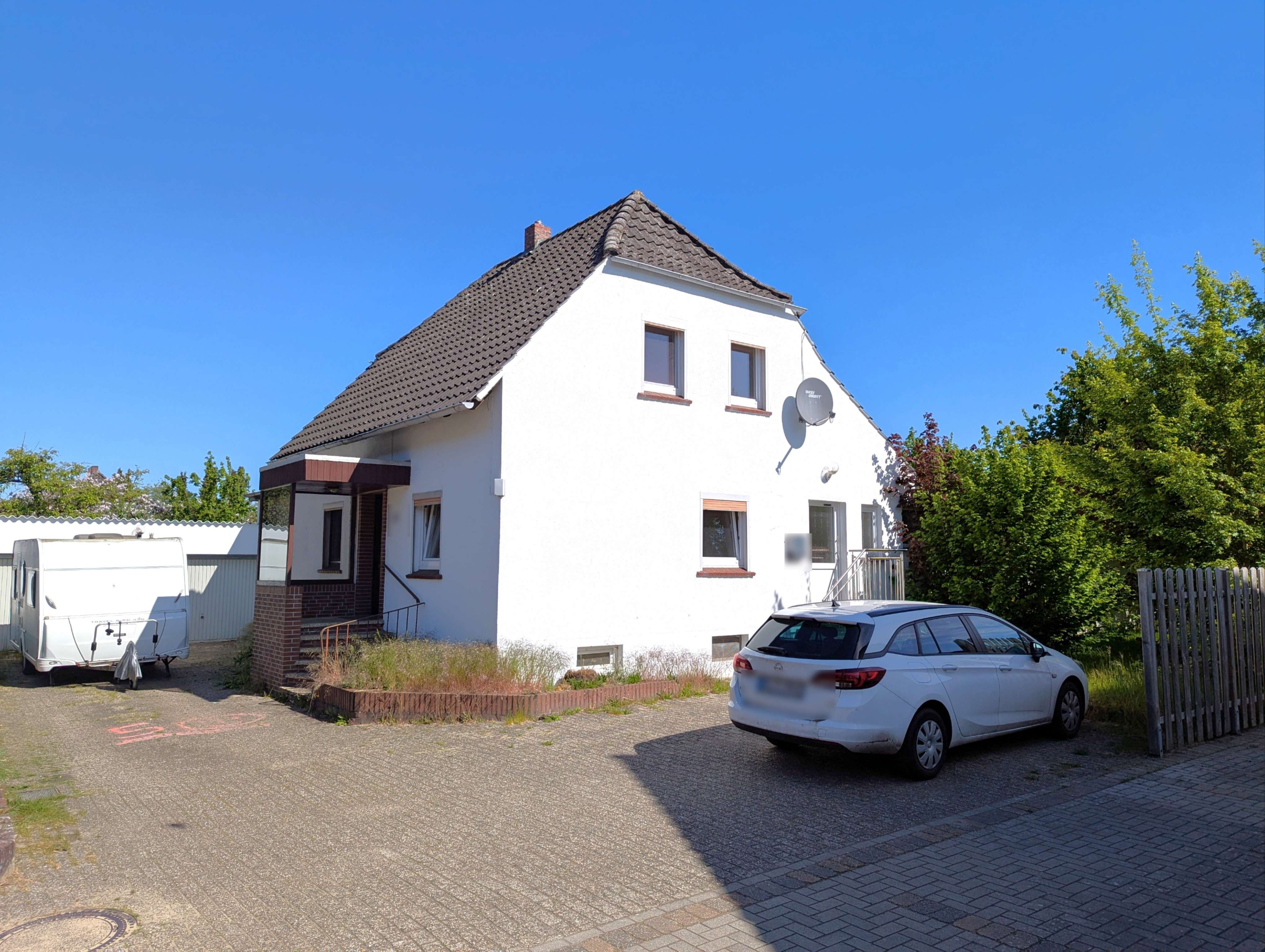 Achtung Erbpachtgrundstück!!! Günstiges Einfamilienhaus mit Einliegerwohnung auf großem Grundstück, Oldenburg Oldenburg – Bild 3