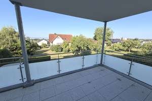 Schöne 3,5-Zi-WHG in Fischbach, Hanglage, mit Seesicht, EBK, TG-Platz, frei beziehbar