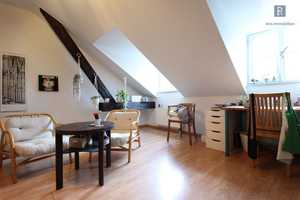 Charmante Dachgeschosswohnung in Bonn - hervorragend als WG geeignet – Bonn – Vorschaubild 2