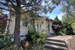 Charmantes Ein- bis Zweifamilienhaus in Bad Köstritz wartet auf neue Eigentümer! – Rosenweg 7, 7586 Greiz (Kreis) – Vorschaubild 1
