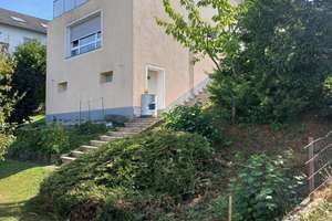 Zweifamilienhaus mit großem Grundstück – vom Eigentümer – Bergstraße 14, 63543 Neuberg – Vorschaubild 2