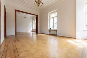 Traumhafte Wohnung in freistehender Villa | saniert | Parkettboden | Stellplatz möglich | ab sofort – Theodor-Neubauer-Straße 19b, 4318 Anger-Crottendorf, Leipzig – Vorschaubild 17