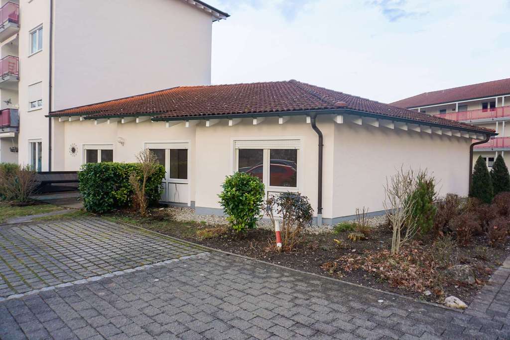 Immobilie in Höchstädt a.d.Donau - Senioren aufgepasst - Wohnung im Bungalowstil in Höchstädt a. d. Donau - Bild 1