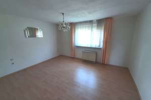 Solides 1 - 2-Familienhaus in guter Wohnlage – Hölderlinstr. 37, 75428 Illingen – Vorschaubild 2