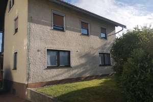 Charmantes Wohnhaus mit Garten, Schuppen & Ausbaupotenzial in ruhiger, zentraler Lage von Spiegelau – Die vollständige Adresse der Immobilie erhältst du vom Anbieter., 94518 Spiegelau – Vorschaubild 2