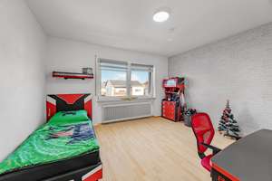 Kurzfristig verfügbar: Einfamilienhaus mit Südgarten und guter Anbindung – Die vollständige Adresse der Immobilie erhältst du vom Anbieter., 84149 Velden – Vorschaubild 8