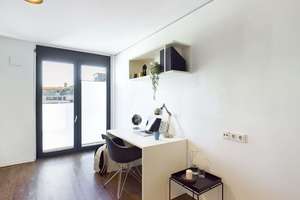 DIE ZIMMEREI | Helle & möblierte Wohnung in begehrter Lage ideal für Berufseinsteigende | Maxi Bude – Resi-Huber-Platz 1, 81371 Sendlinger Feld, München – Vorschaubild 2