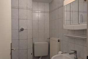 
Großzügiges Wohnen! Gepflegte 2-Zimmer-Whg mit Wohnküche & Balkon  – 40233 Flingern Nord, Düsseldorf – Vorschaubild 4