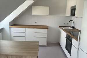 WG-Zimmer in einer Mädels-WG in der Siegener Innenstadt – Fürst-Johann-Moritz-Straße 3, 57072 Siegen, Siegen – Vorschaubild 4