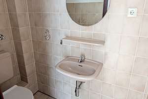 Gepflegtes 1-Zimmer-DG-Appartement mit zwei Balkonen. – Die vollständige Adresse der Immobilie erhältst du vom Anbieter., 42659 Burg/Höhscheid, Solingen – Vorschaubild 5