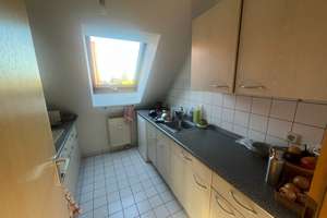 Schöne 2-Zi. Wohnung mit EBK und Balkon in Stuttgart Sillenbuch – Die vollständige Adresse der Immobilie erhältst du vom Anbieter., 70619 Sillenbuch (Ortsteil), Stuttgart – Vorschaubild 4