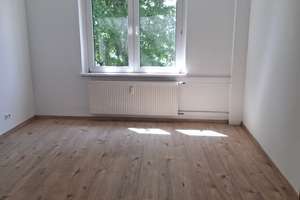 Helle 3-Zimmer-Wohnung mit Balkon in Düsseldorf – Josef-Stick-Straße 3, 40229 Eller, Düsseldorf – Vorschaubild 4