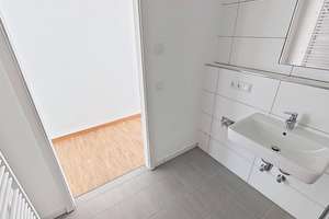 Modernes Wohnen in Kronsrode: Wundervoll helle 3-Zimmer-Neubauwohnung mit EINBAUKÜCHE und LOGGIA – Bärenbleek 8, 30539 Bemerode, Hannover – Vorschaubild 11