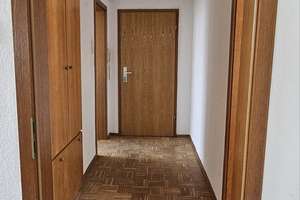 Helle 2-Zimmer Dachgeschosswohnung in Duisburg-Wanheimerort – Eschenstraße 52, 47055 Wanheimerort, Duisburg – Vorschaubild 1