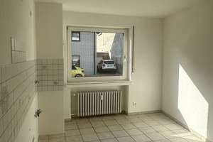 *** renovierte 3 Zimmer-Wohnung im EG mit Garage und großem Garten - gute BAB Anbindung *** – Asdonkstraße 40, 41066 Bettrath-Hoven, Mönchengladbach – Vorschaubild 6