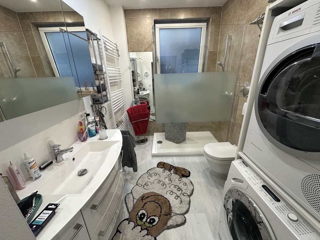 Immobilie in Bad Driburg - ***Modernisiertes Wohn- u. Geschäftshaus in Bad Driburg*** - Bild 3