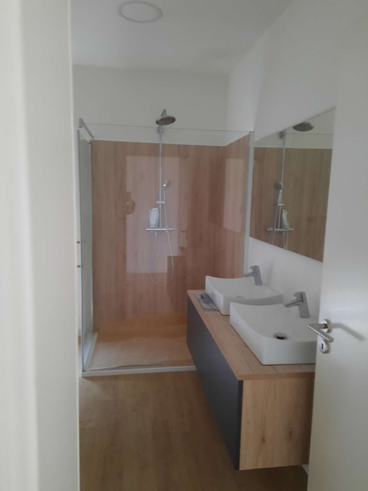 Luxuriöse 3-Zimmer-Penthouse-Wohnung mit offenen Bereichen und herrlicher Dachterrasse in Worbis