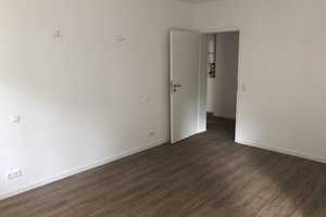 Modernisierte 2 ZKBB mit Stellplatz in ruhiger zentrumsnaher Lage von Wi-Biebrich *Provisionsfrei* – Elise-Kirchner-Straße 29, 65203 Wiesbaden – Vorschaubild 9