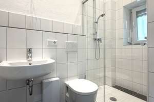 ++ SANIERTE EG-WOHNUNG mit EINBAUKÜCHE + WASCHMASCHINE ++ – Honsberger Str. 85 EG rechts, 42853 Altstadt, Remscheid – Vorschaubild 9