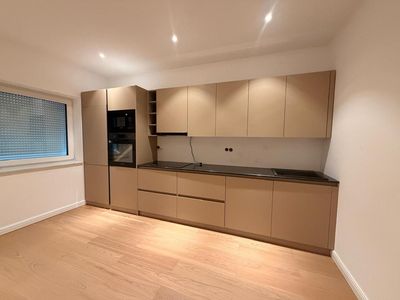 Frisch kernsanierte 3-Zimmer-Wohnung mit offenem Wohnkonzept & Einbauküche in Solingen