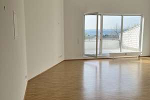 Wohnen mit Ausblick: Dachgeschosswohnung in Wiesbaden (Freudenberg) – Narzissenweg 10, 65201 Dotzheim, Wiesbaden – Vorschaubild 3