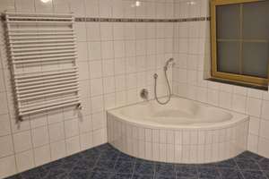  3,5 Zimmer DG Wohnung Balkon, Küchenzeile, Schwedenofen – Die vollständige Adresse der Immobilie erhältst du vom Anbieter., 93167 Falkenstein – Vorschaubild 16