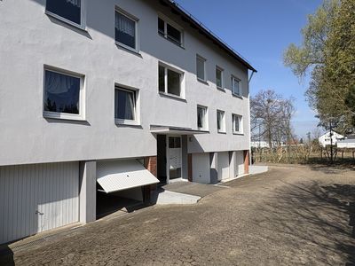 Exklusiv bei KARSTEN IMMOBILIEN: modern & topausgestattete DG-Wohnung, inkl. großer Balkon
